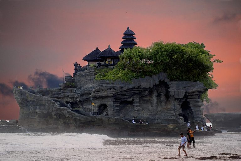 Bali Tanah Lot 768x512