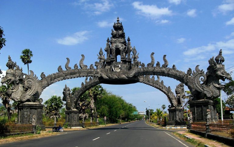 bali temple 3 768x483