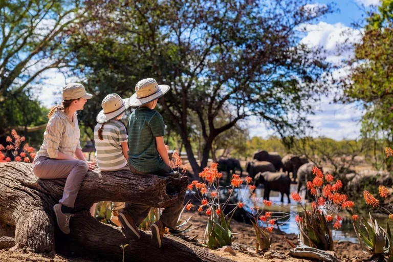 kenya family hoilday 768x512