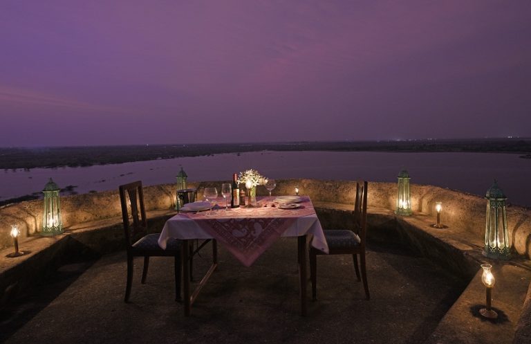 PRIVATE CHAMPAGNE EVENING AT FORT DHIKOLA 3 768x497