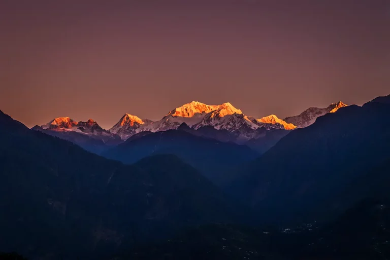 Gangtok Pelling Darjeeling Kalimpong Tour Package 3 768x511