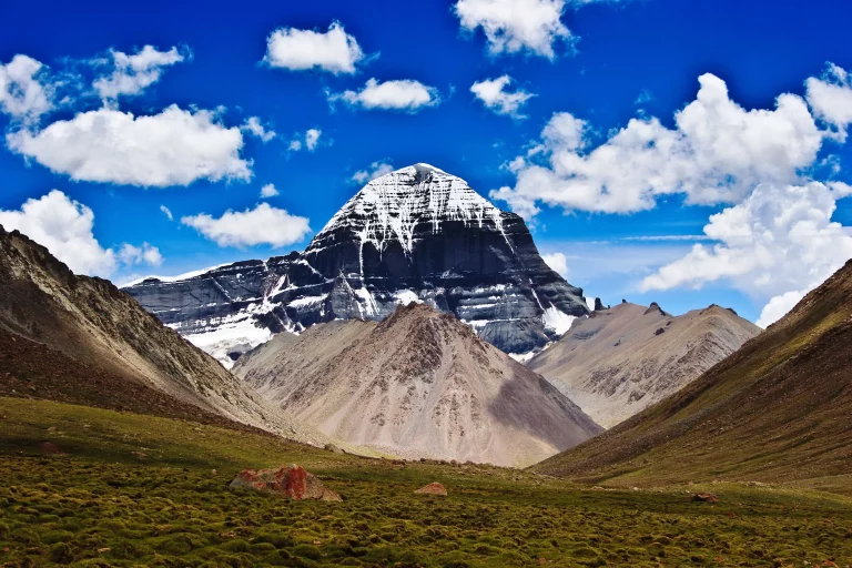 Kailash – Mansarovar Tour Yatra Package 768x512