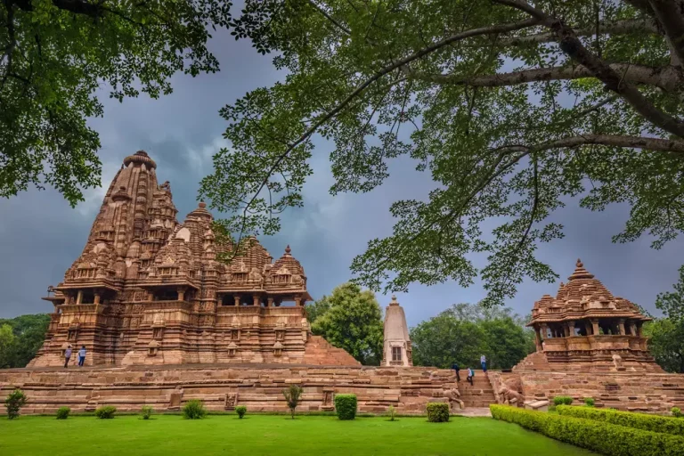 Golden Triangle Tour With Orchha and Khajuraho 2 768x512