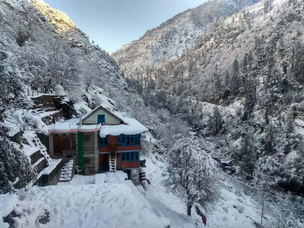 Boutique Homestays in India to Experience Snow