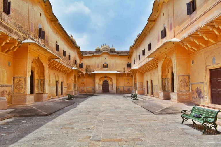 Rajasthan Tour Package Jaipur and Udaipur 7 768x512