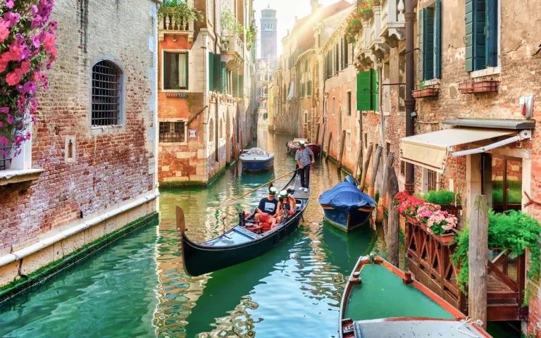 Amazing Europe Package Tour 11 Nights and 12 Days 16 768x480