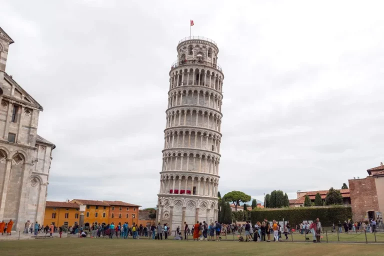 Amazing Europe Package Tour 11 Nights and 12 Days 4 768x512