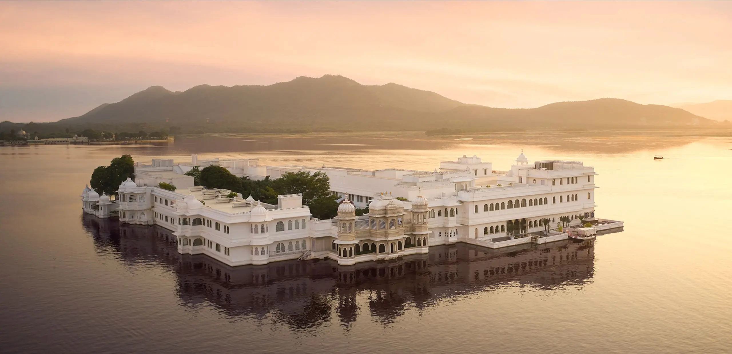 Destination-Defining Stays in India